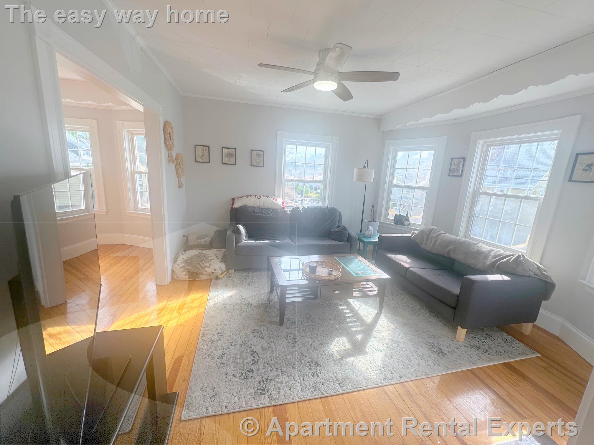 251-253 Arlington St, Tufts