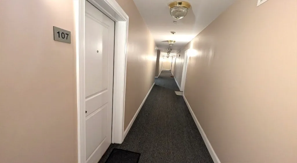 11 Cheriton Rd, West Roxbury