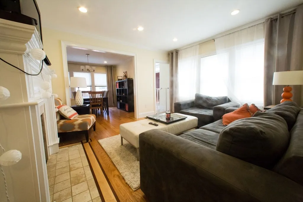 37 Beaconsfield Rd, Aspinwall Hill