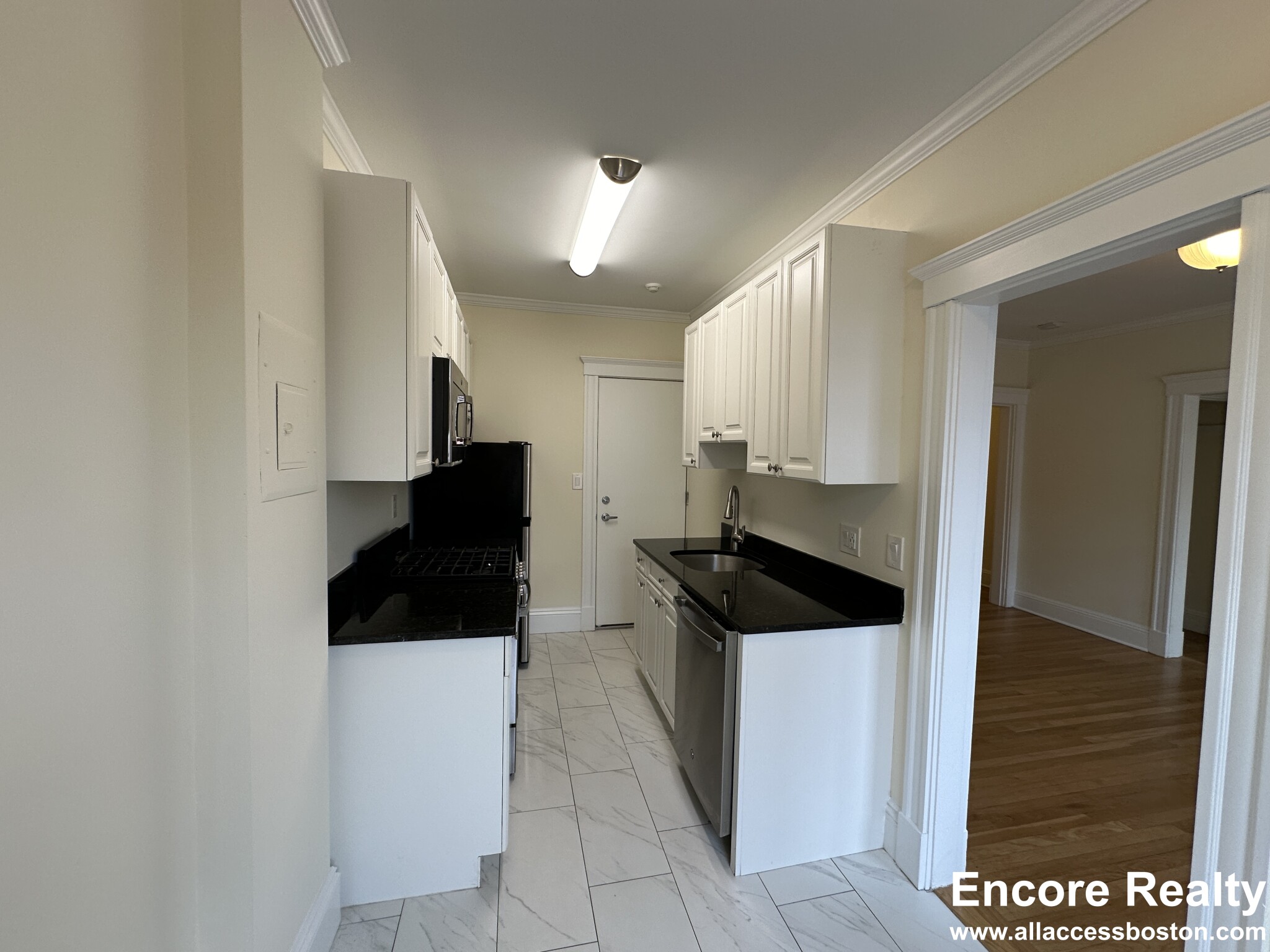 22 Chauncy St, Neighborhood Nine