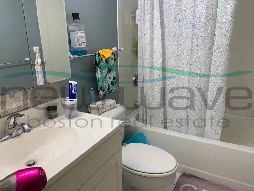 108 Peterborough St, Fenway