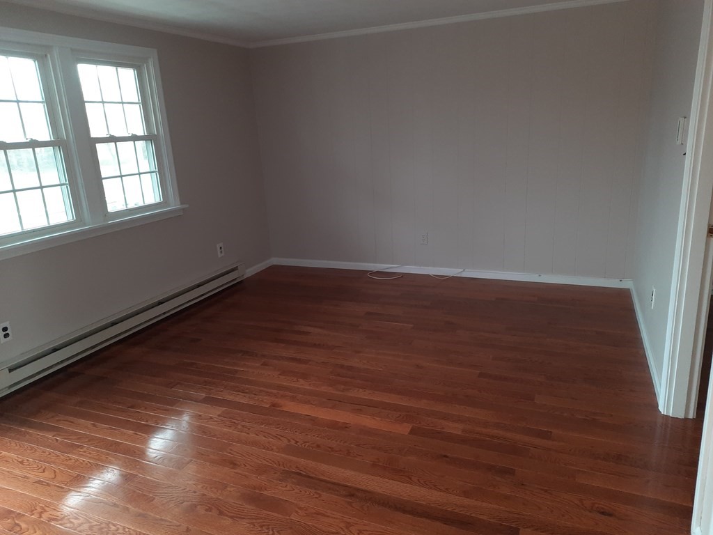 1733 Ocean St, Marshfield