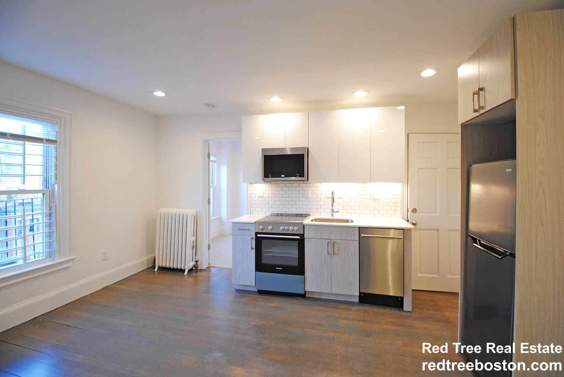 225 Newbury St, Back Bay