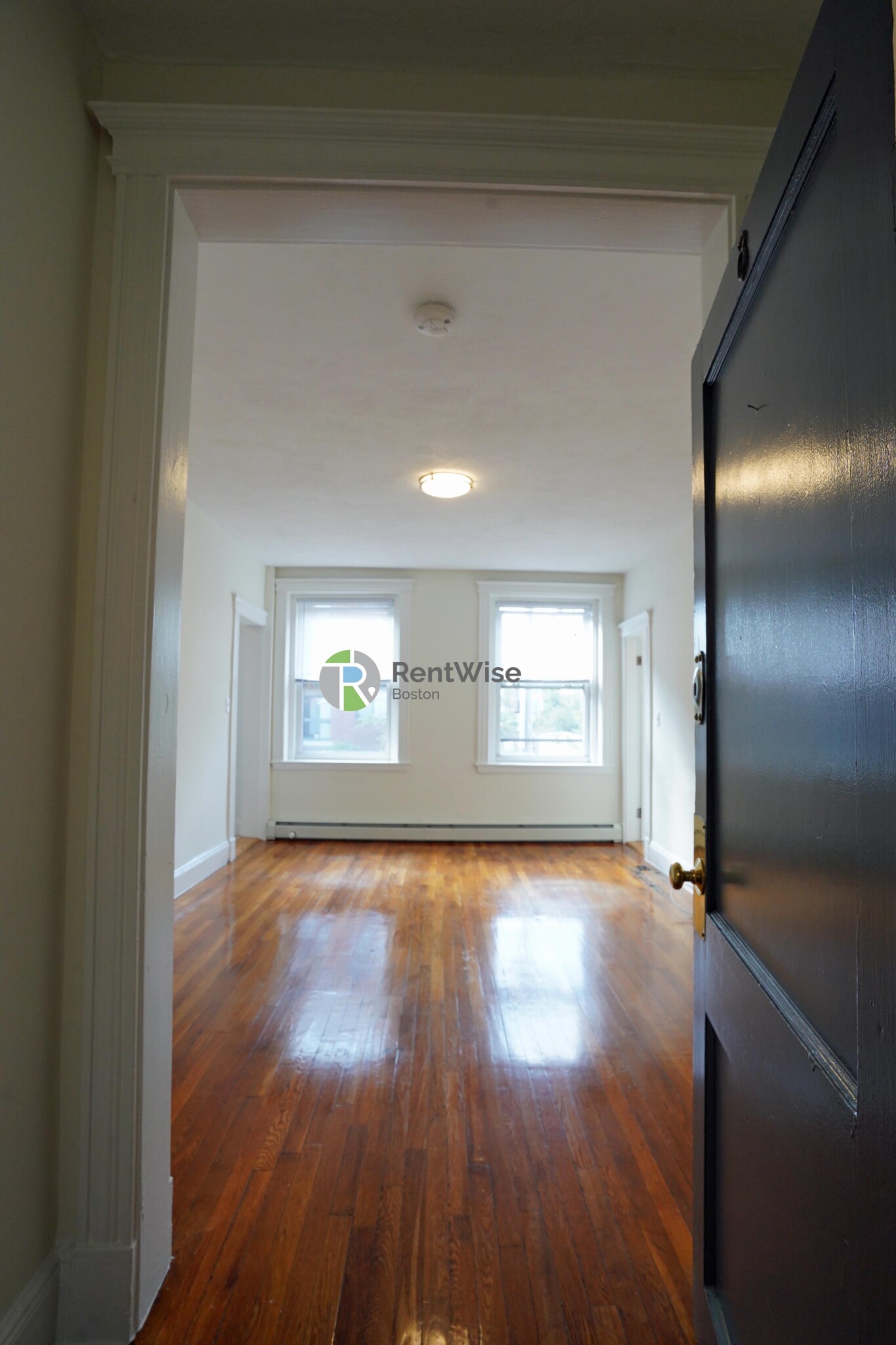 82 Brainerd Rd, Allston