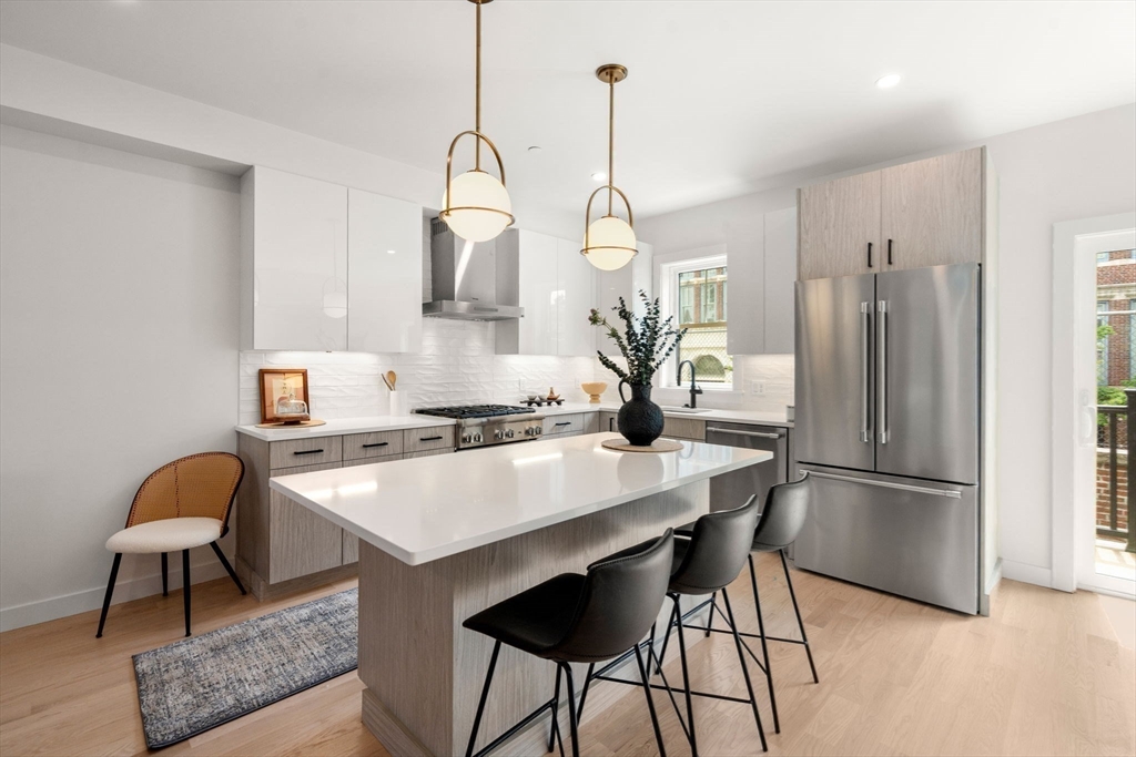 176 School St, Jamaica Plain