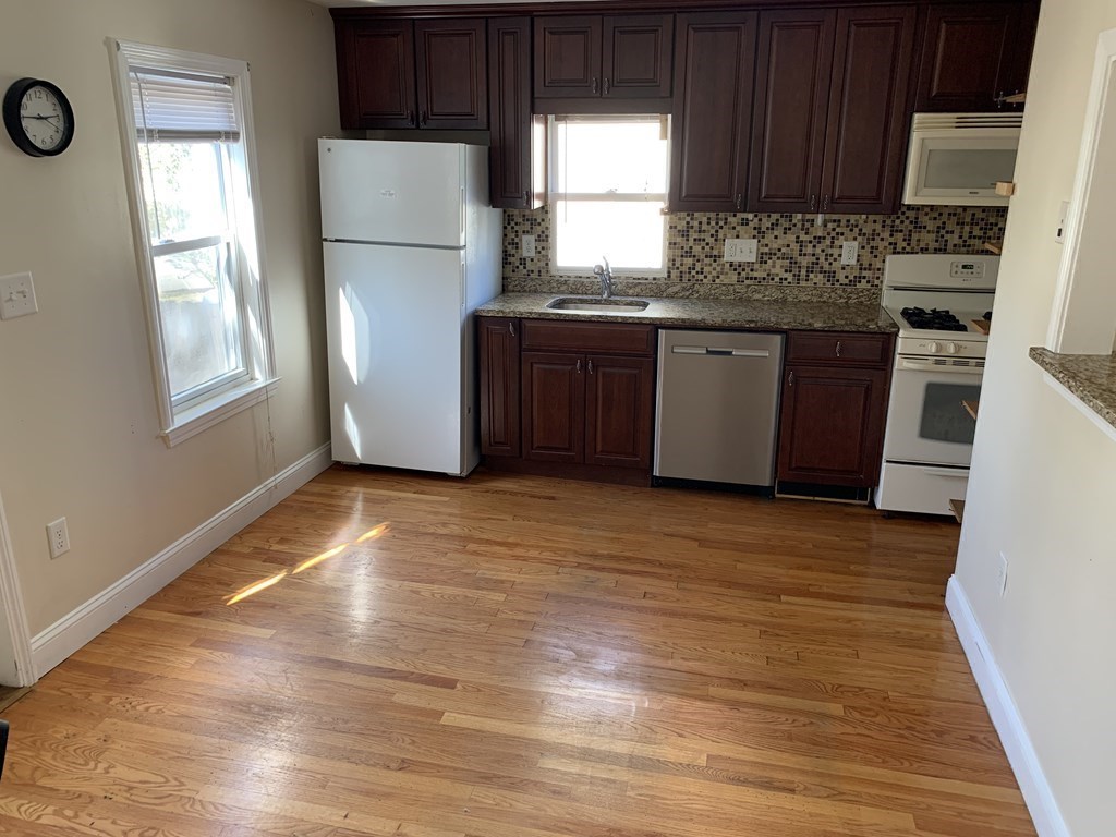 309 Columbia, Wellington-Harrington