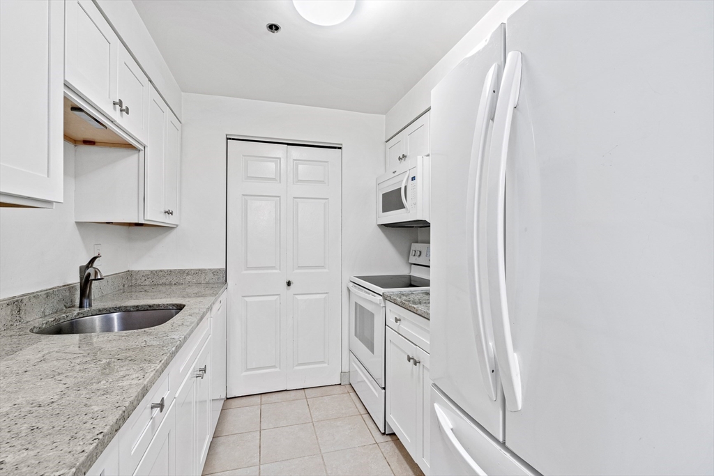 357 Commercial St, Waterfront