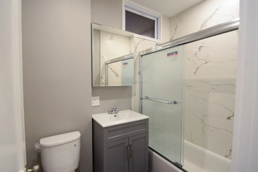 142 Sutherland Rd, Brighton