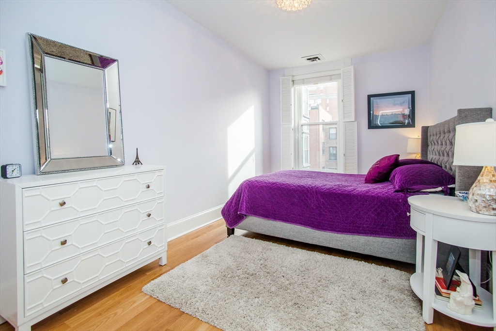 280 Commonwealth Ave, Back Bay