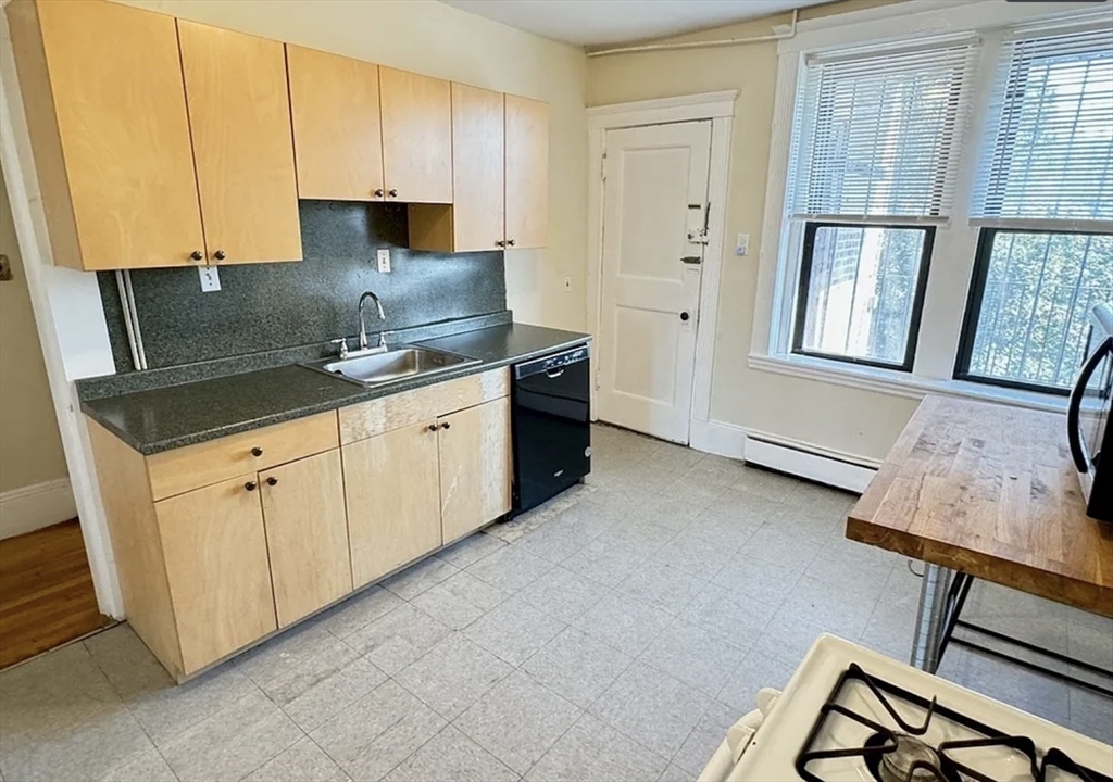 1682 Commonwealth Ave, Brighton