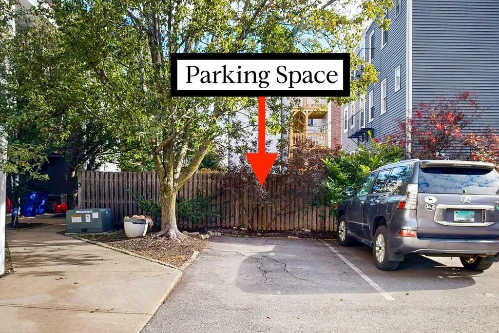 111 West 8th St, South Boston