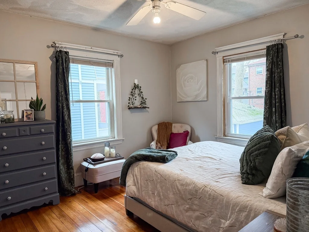 10 Hunnewell Ave, Brighton