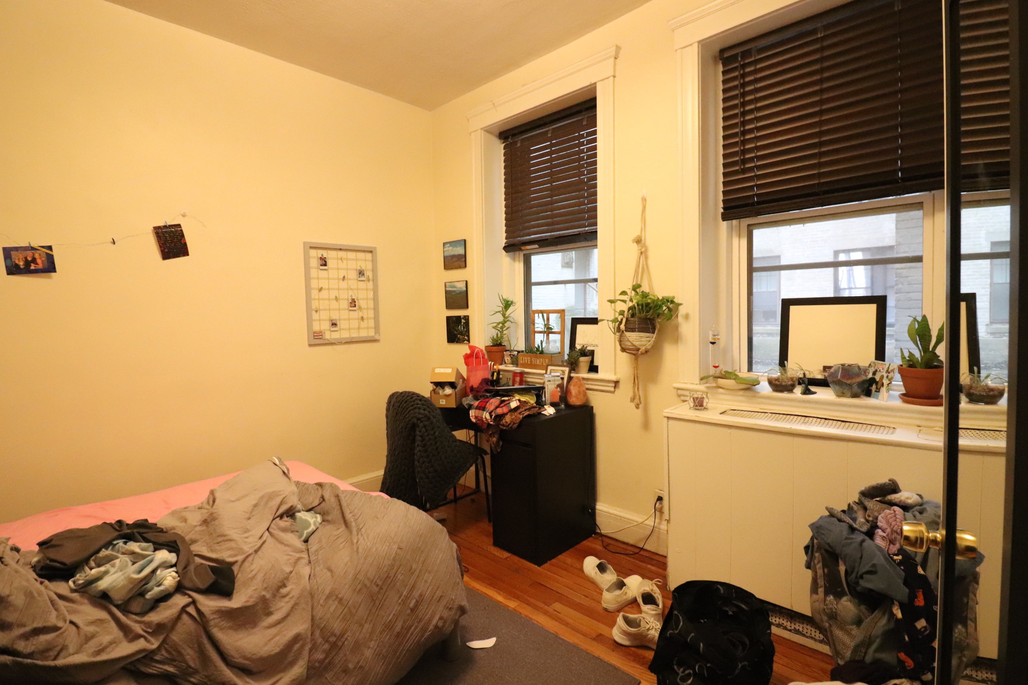 2001 Commonwealth Ave, Brighton