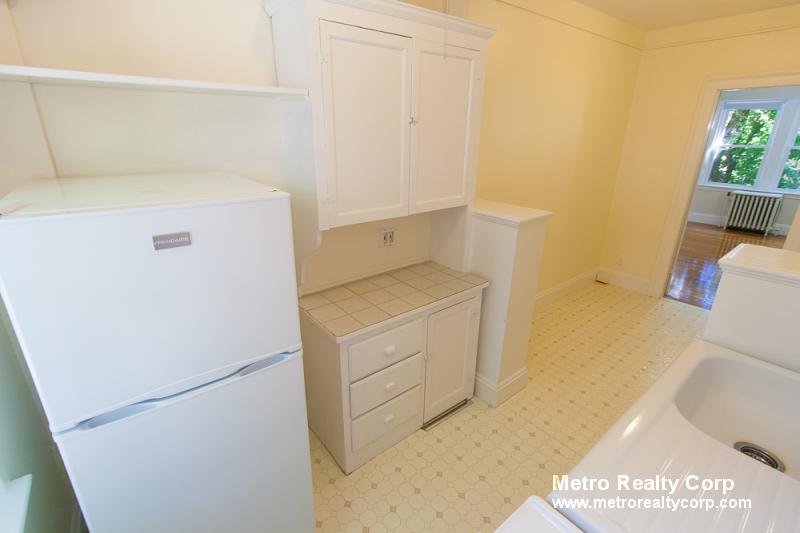 85 Strathmore, Brighton