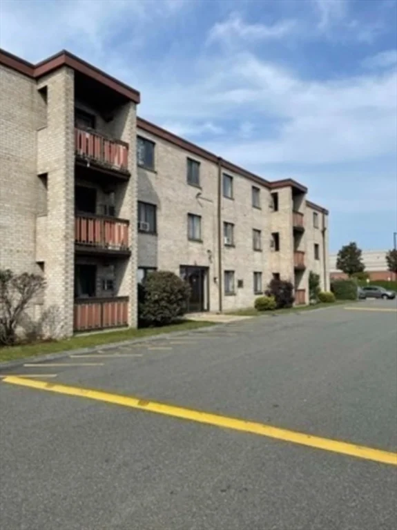 45 Mccoba St, Revere