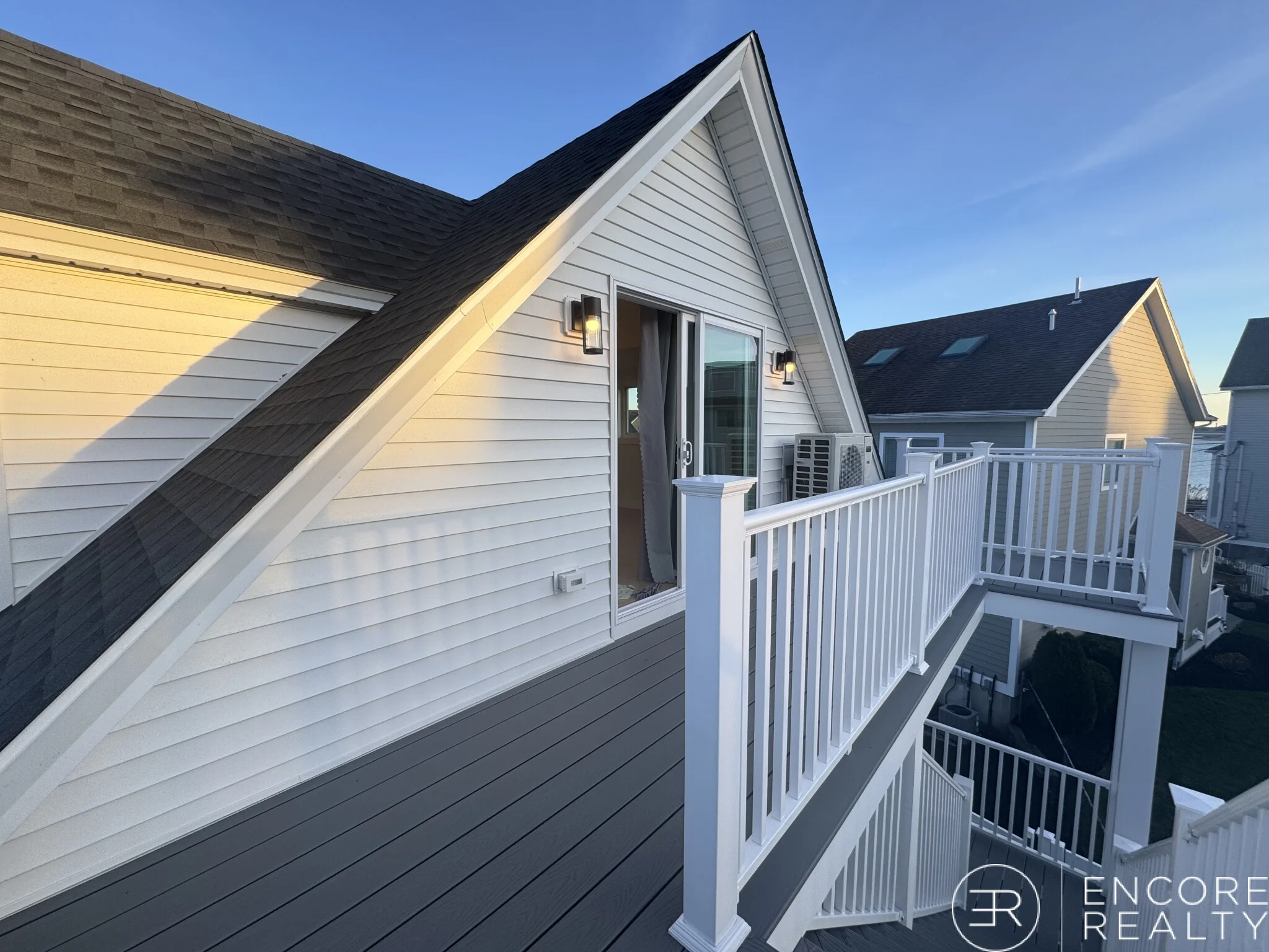 12 Sewall Ave, Winthrop