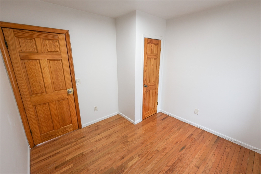 61 Saint James St, Roxbury