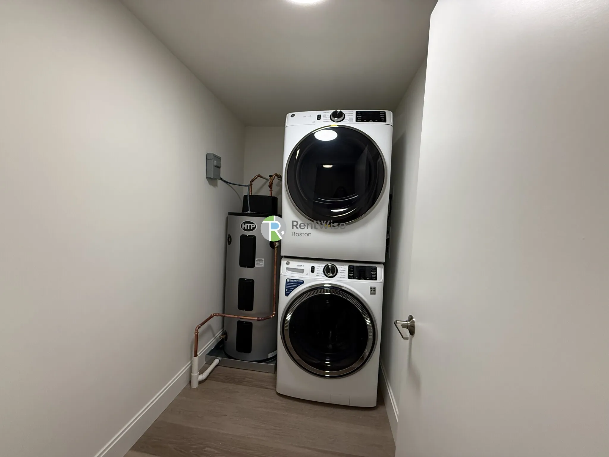 1079 Commonwealth Ave, Allston