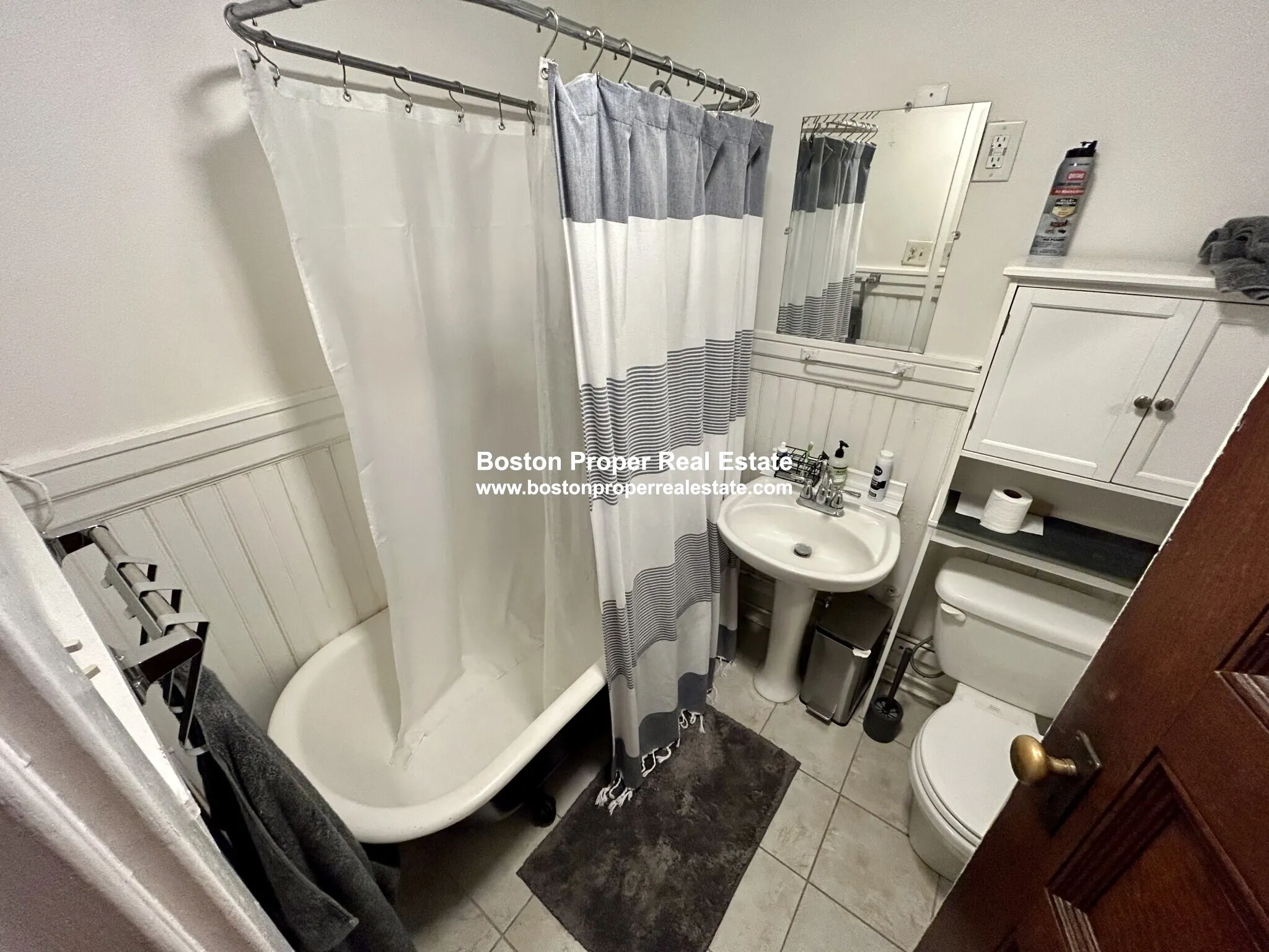 1137 Massachusetts Ave, Harvard Square