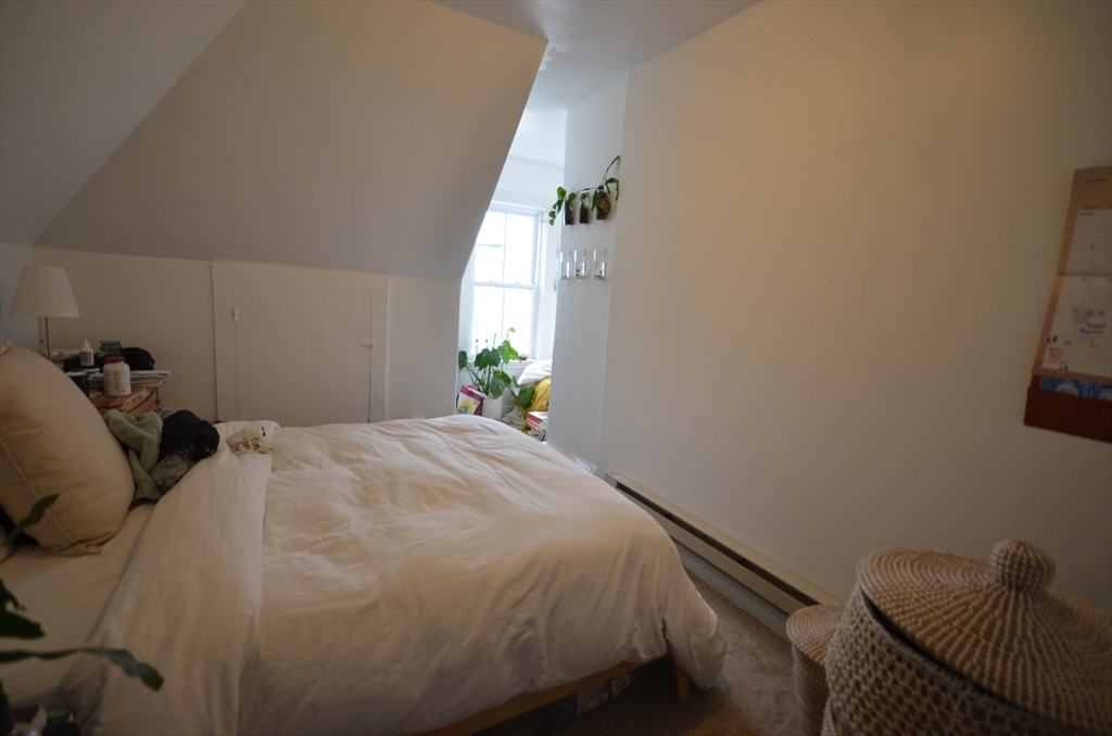 124 Academy Hill Rd, Brighton