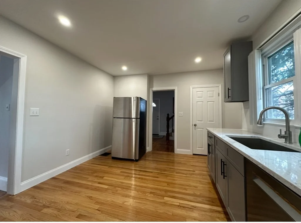 31 Francis Ave, Quincy