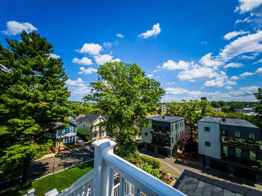 100 Chestnut Ave, Jamaica Plain