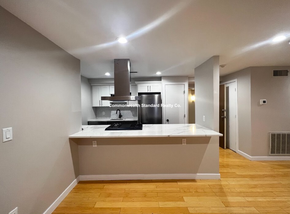 1661-1663 Washington St, South End