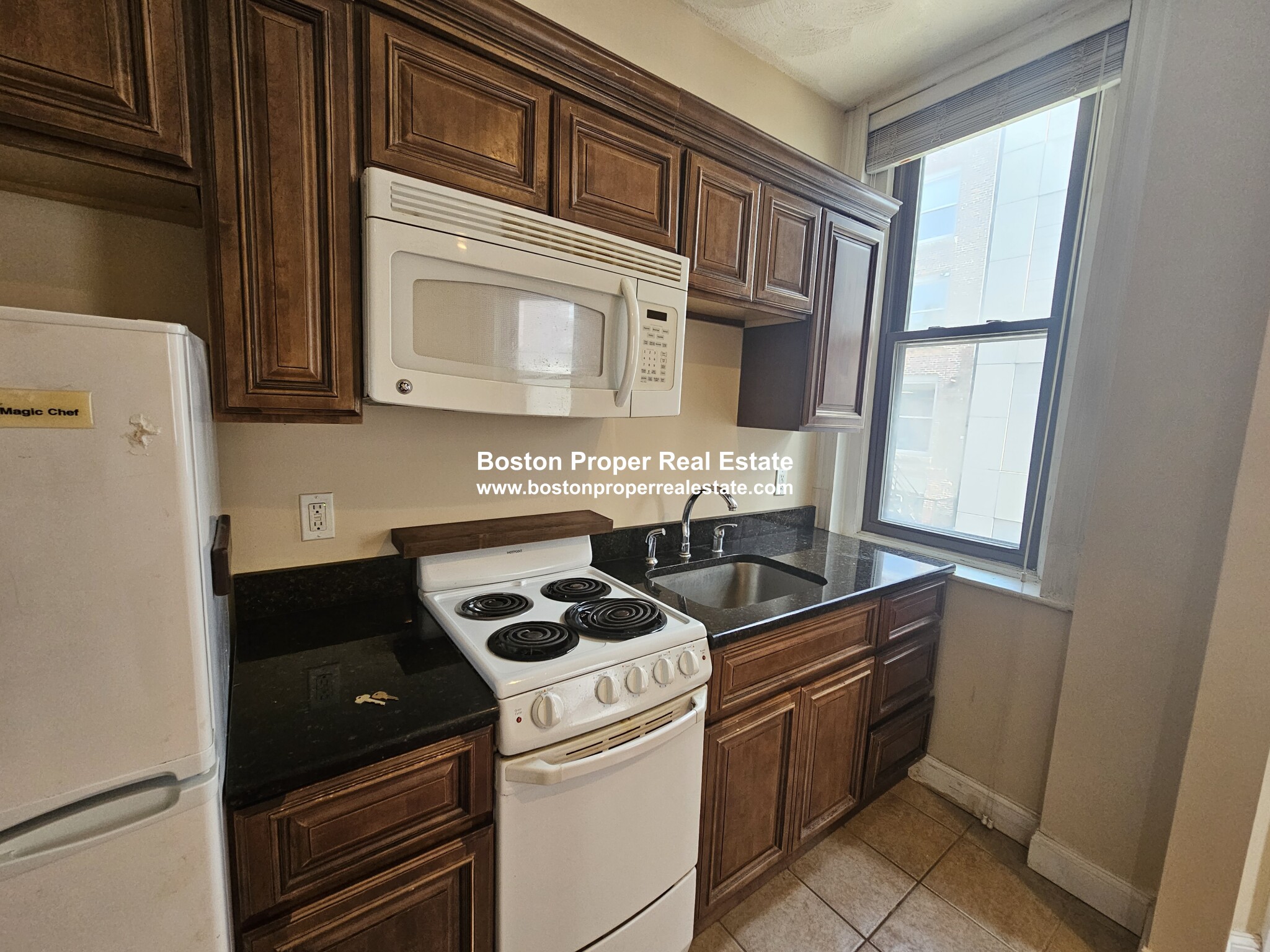 250 Newbury St, Back Bay