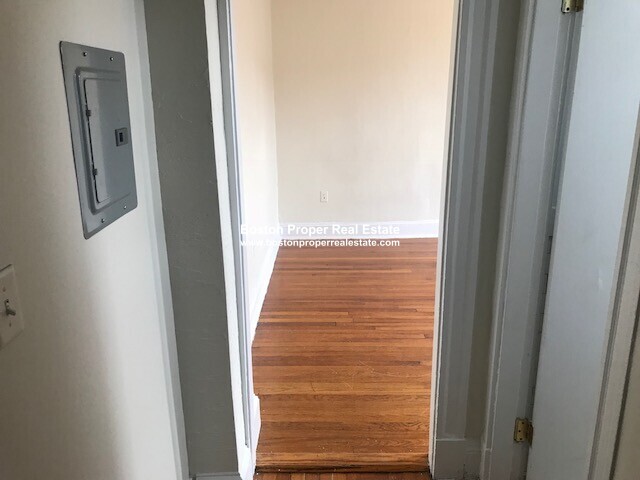 1175 Boylston St, Fenway