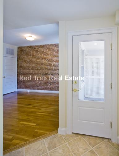 55 Ashford St, Allston