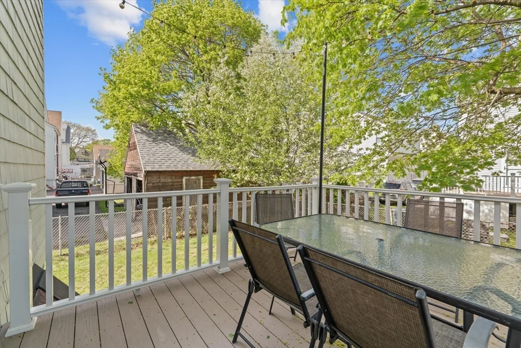 182 Safford St, Quincy