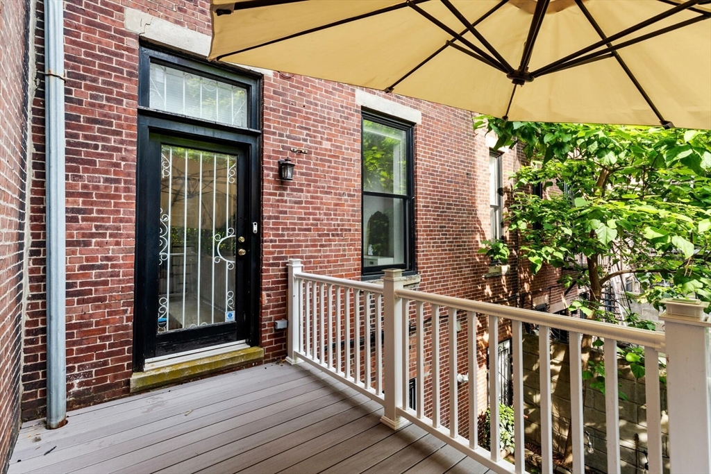 565 Massachusetts Ave, South End