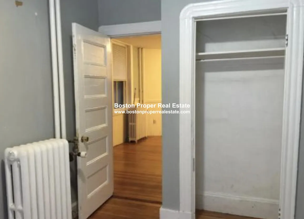 72 Revere St, Beacon Hill