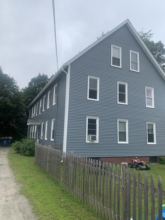 292 Providence Rd, Grafton