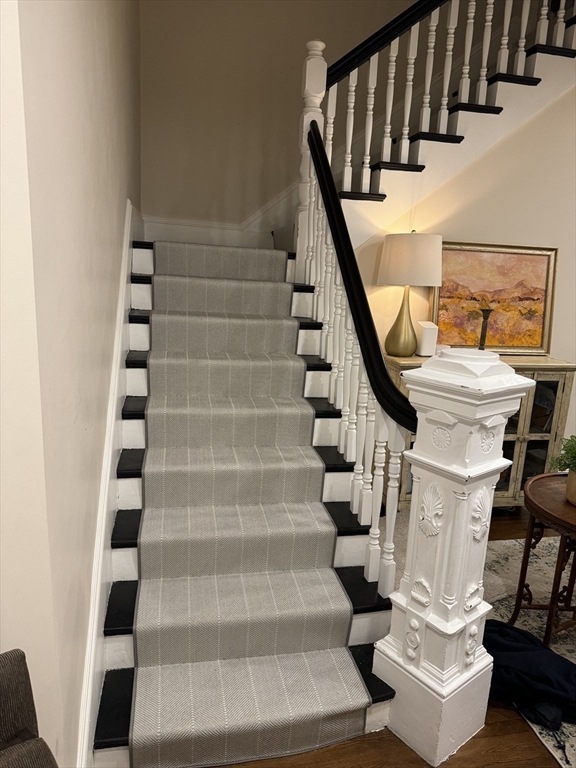 33 Lothrop St, Beverly