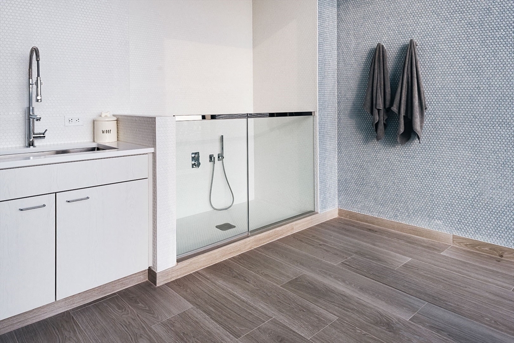 1 Dalton St, Back Bay