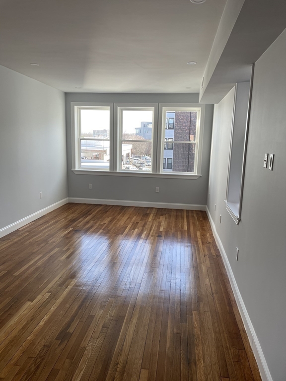 3 Alton Pl, Coolidge Corner