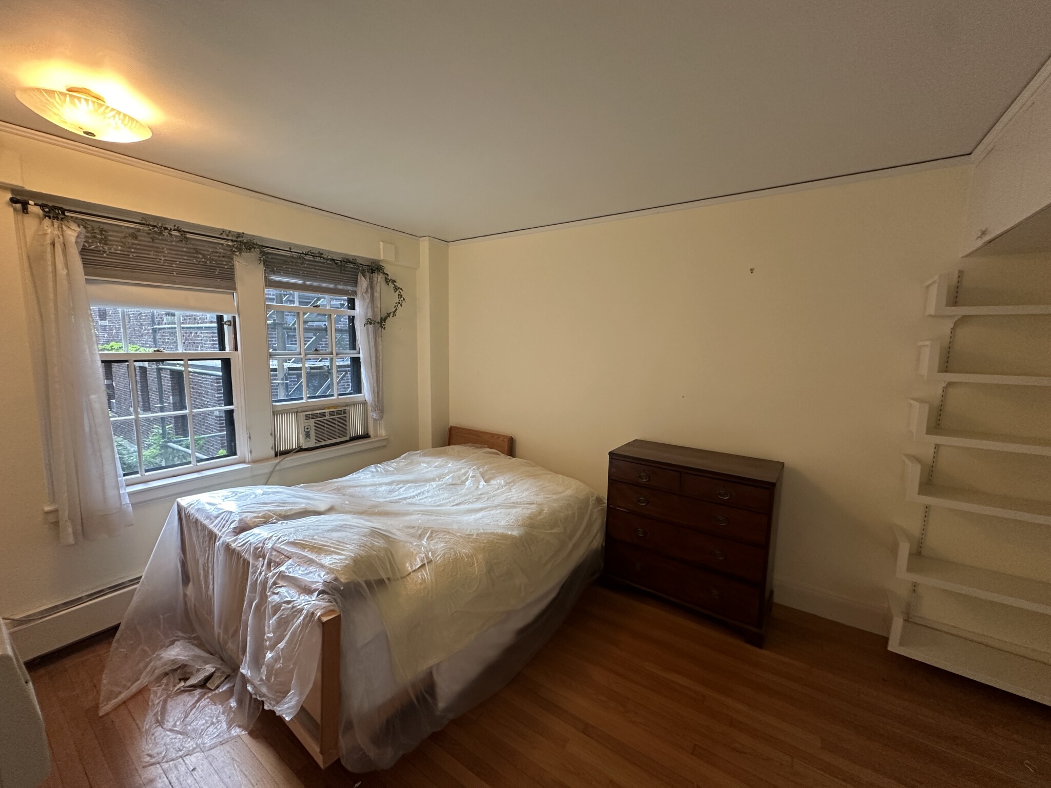 988 Memorial Dr, West Cambridge