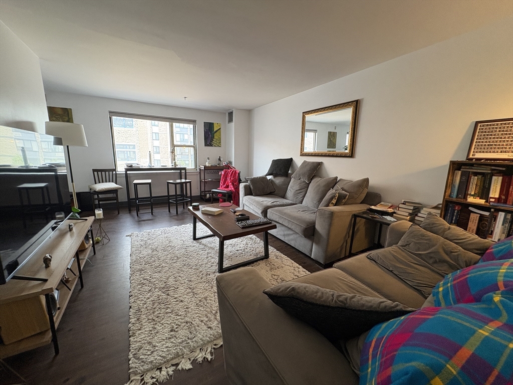 888 Washington St, Chinatown