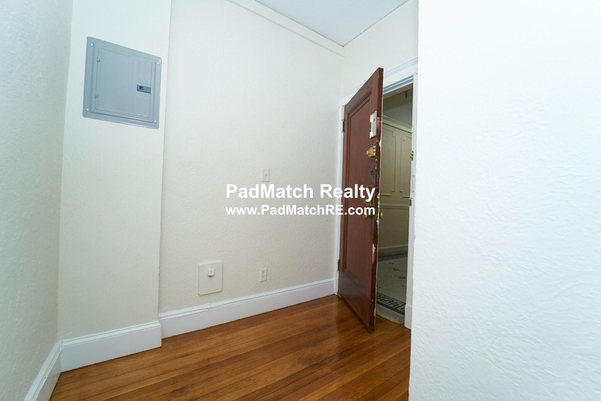 1800 Commonwealth Ave, Brighton