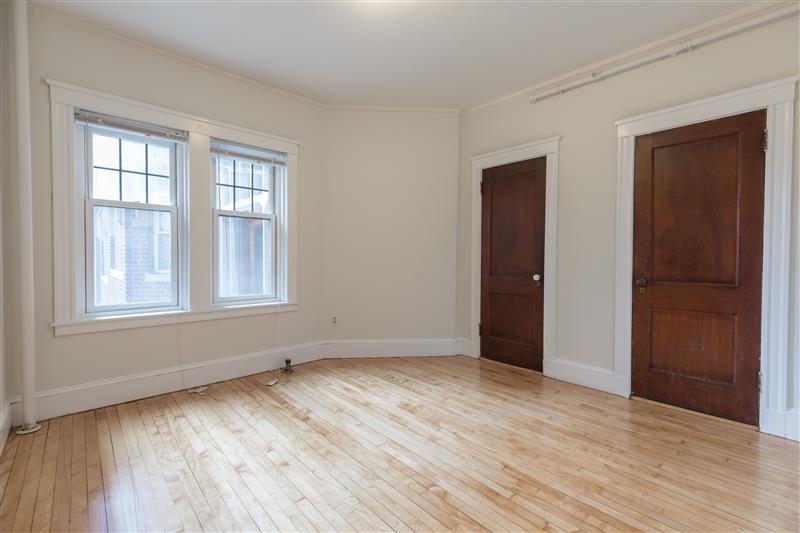 5 Linnaean St, Neighborhood Nine