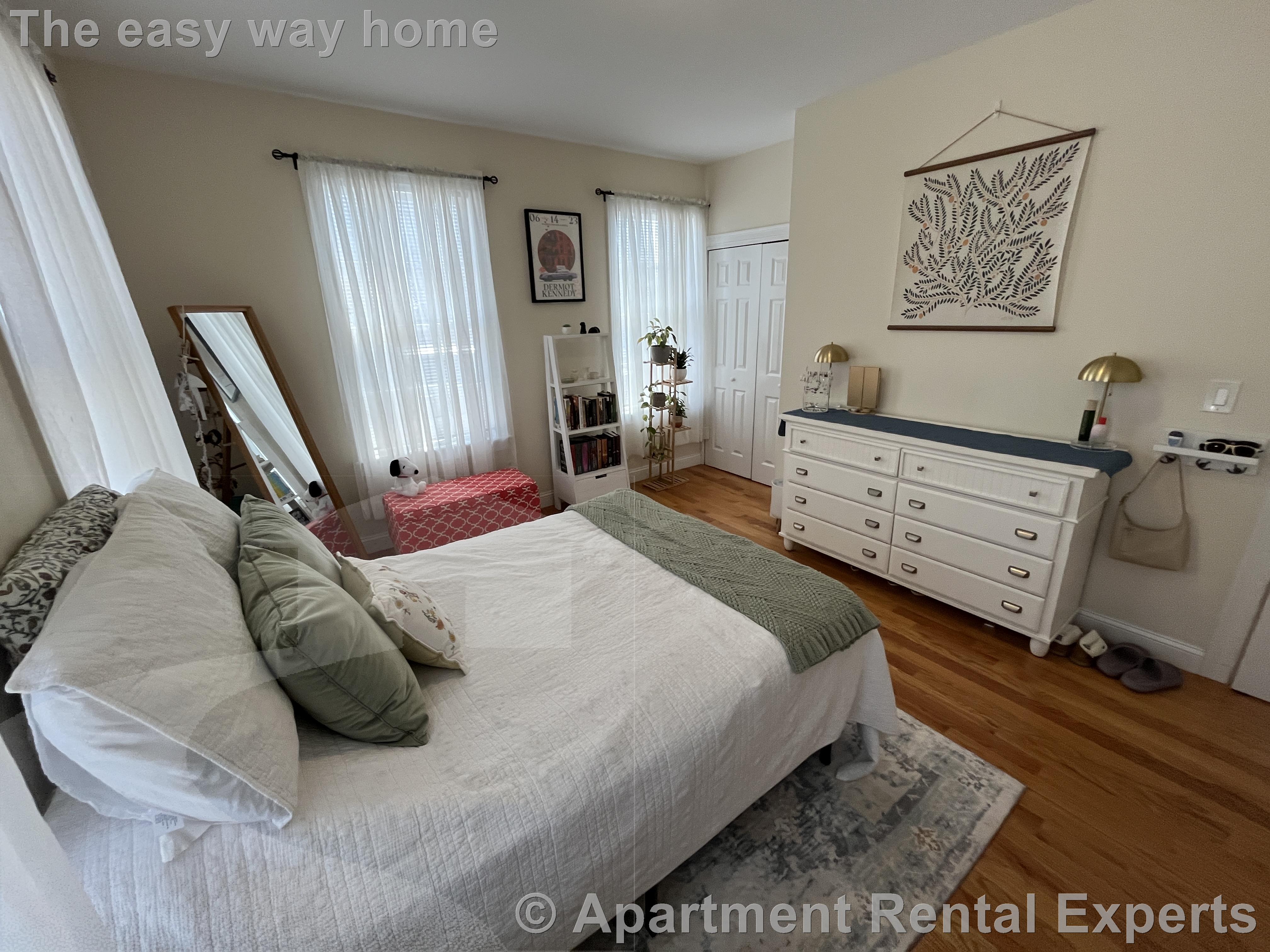 14 Flint St, East Somerville