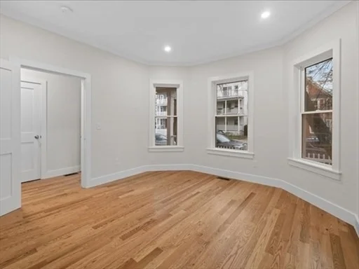 17 Cameron Ave, North Cambridge