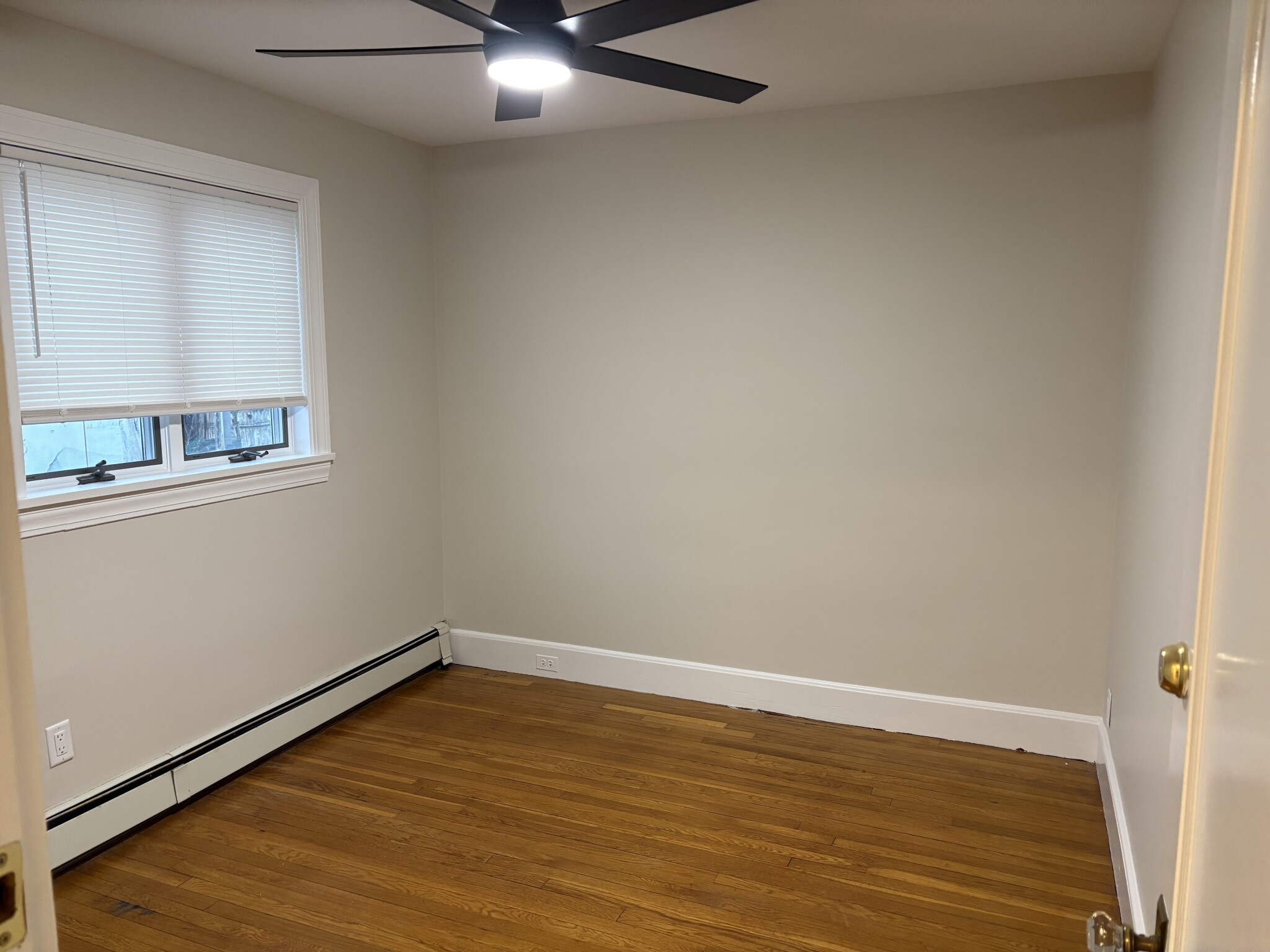 274 Derby St, West Newton