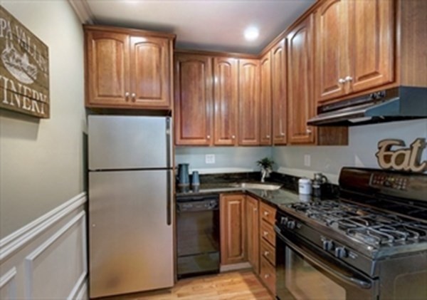 120 D St, South Boston