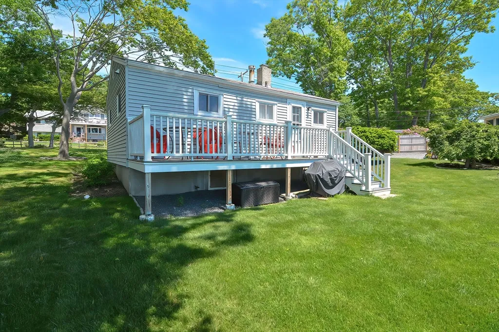 2 Saratoga, Long Beach