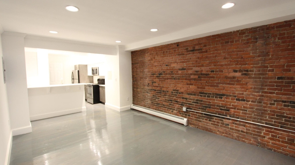 127 Saint Botolph St, Back Bay