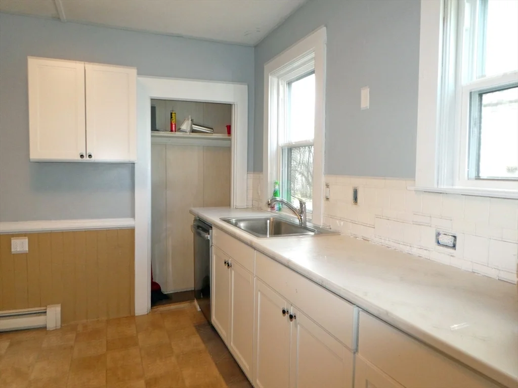 55 Everett St, Middleboro