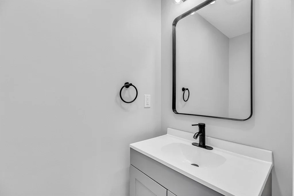 213 Pine St, Springfield