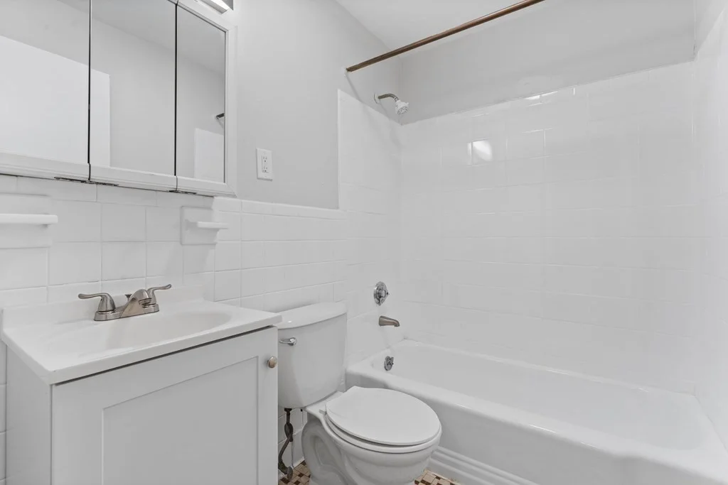 580 Cummins Highway, Mattapan